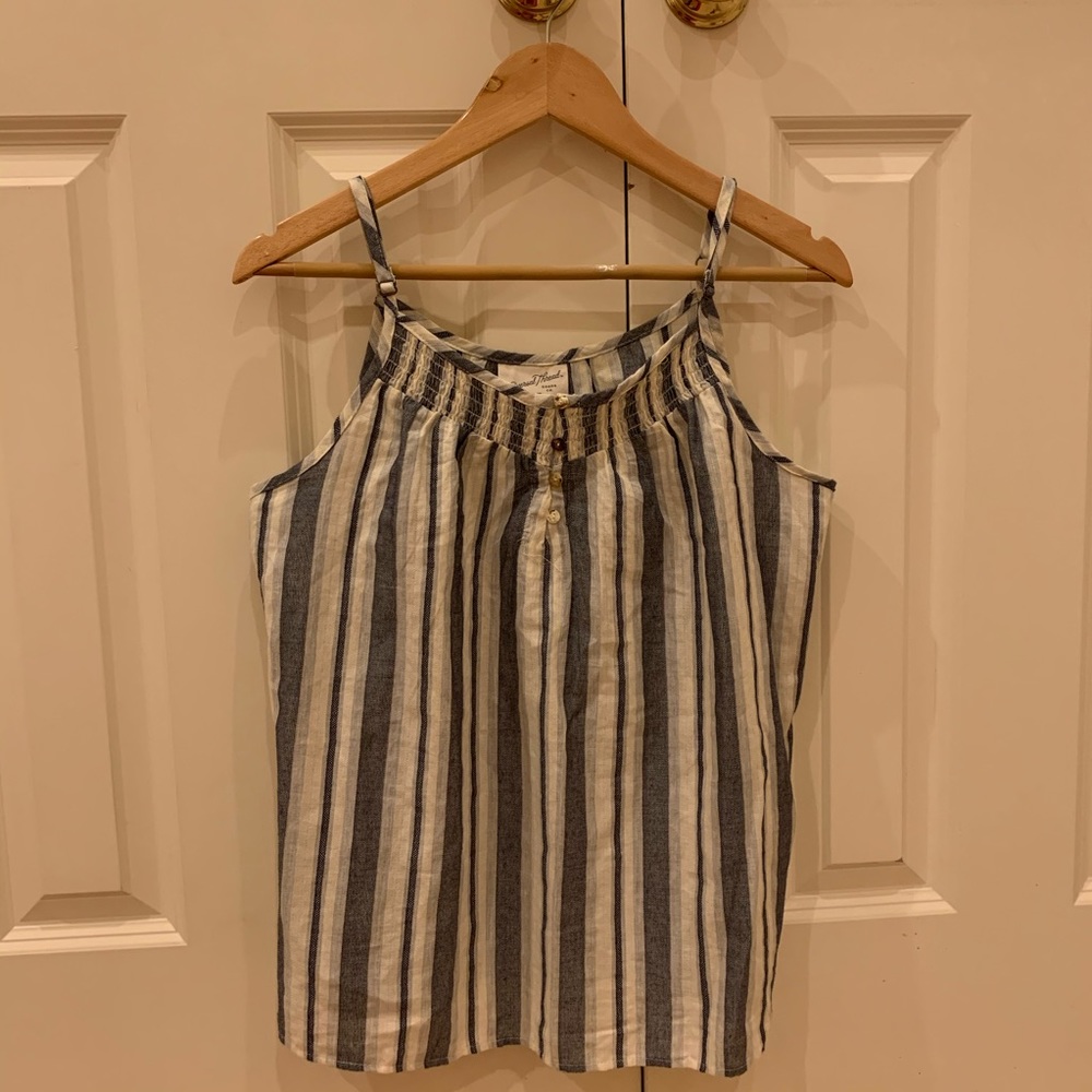 Universal threads stripped blue and white tank. M.